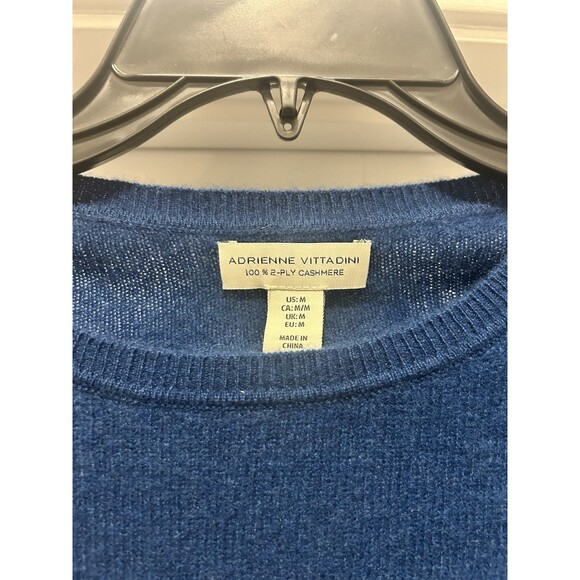 Adrienne Vittadini 100% 2ply Cashmere Blue Crew Neck Sweater Women's Size Medium - Picture 2 of 3